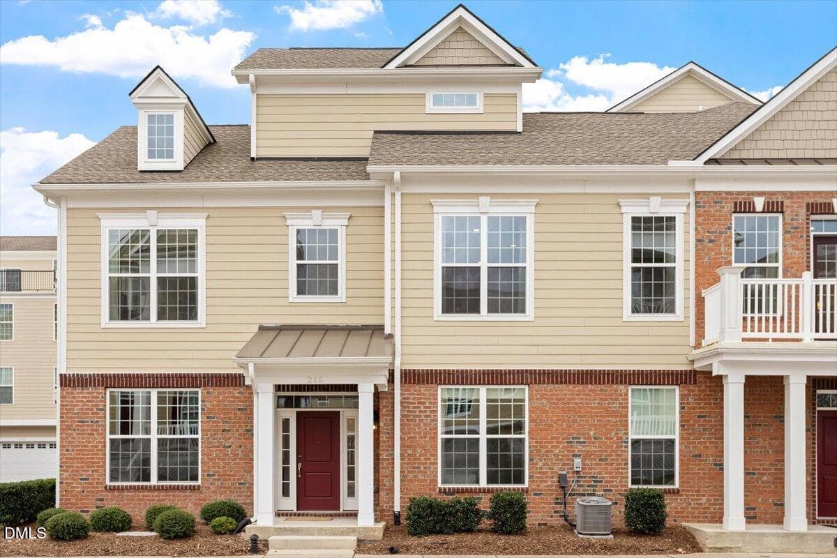 10530 Sablewood Drive #215