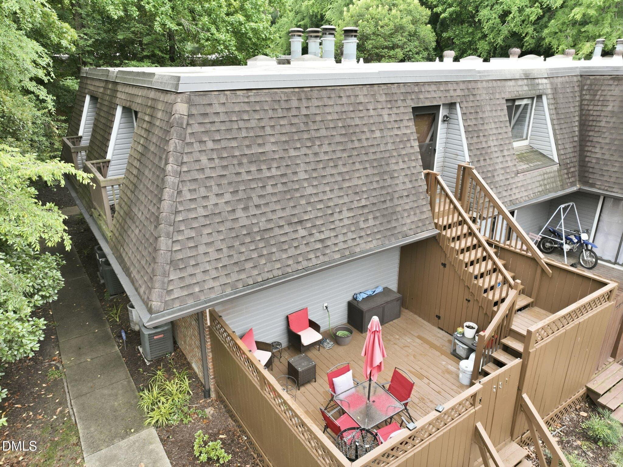 231 Summerwalk Circle